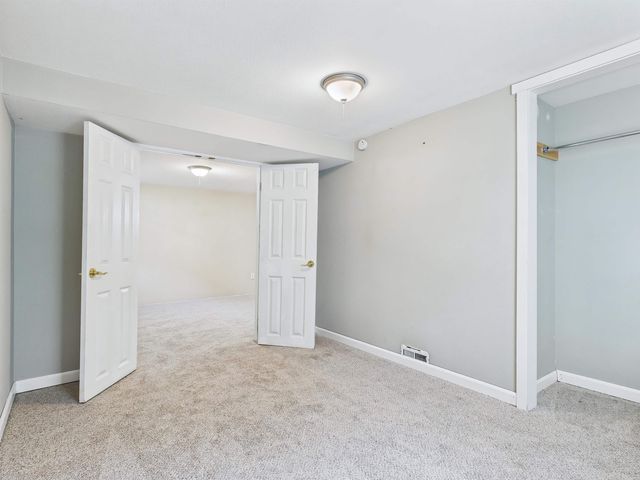 5911 N Braeburn Dr, Spokane, WA 99205