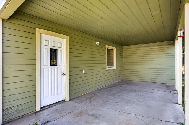 5911 N Braeburn Dr, Spokane, WA 99205