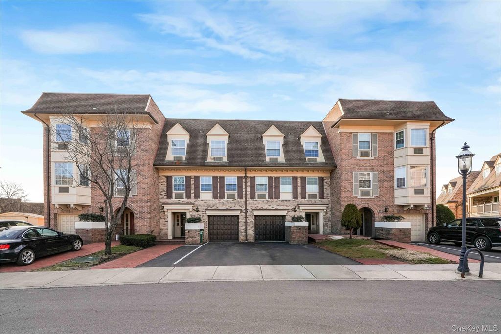 1324 Robin Lane 1195, Bayside, NY 11360