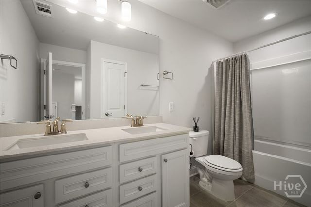 242 Loblolly Lane, Richmond Hill, GA 31324