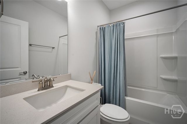 242 Loblolly Lane, Richmond Hill, GA 31324