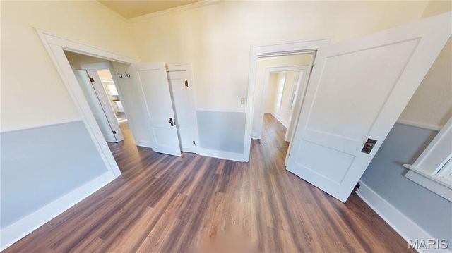 310 E South Avenue, Greenville, IL 62246
