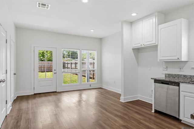 200 Evergreen Ave, Baton Rouge, LA 70806