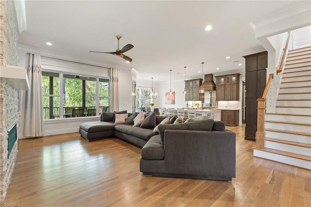 5360 Summer Hill Lane, Winston-salem, NC 27106