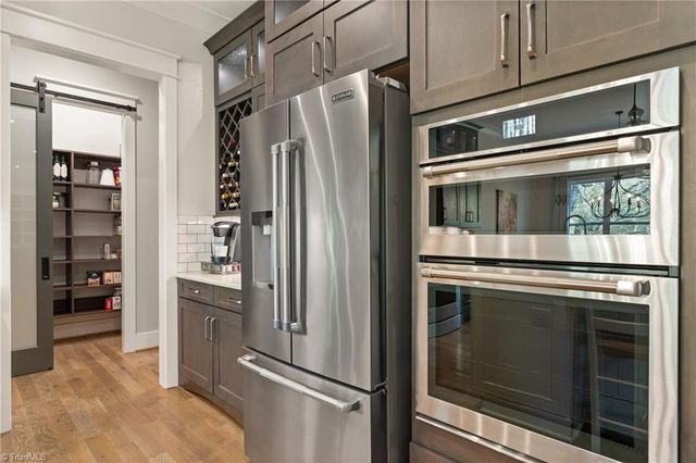5360 Summer Hill Lane, Winston-salem, NC 27106