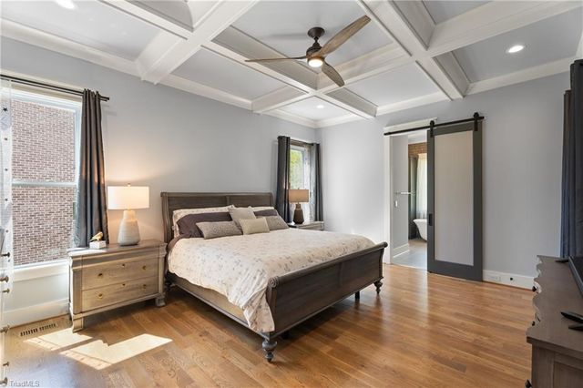 5360 Summer Hill Lane, Winston-salem, NC 27106