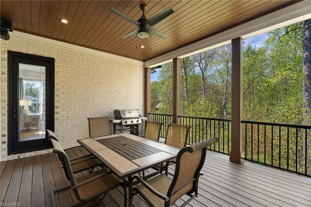 5360 Summer Hill Lane, Winston-salem, NC 27106