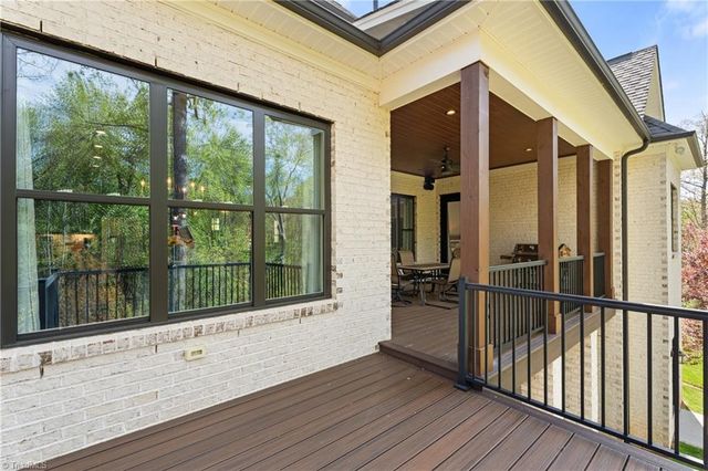 5360 Summer Hill Lane, Winston-salem, NC 27106