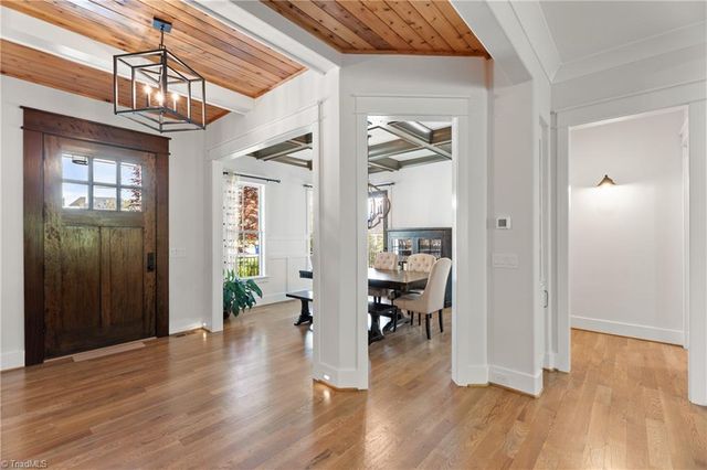 5360 Summer Hill Lane, Winston-salem, NC 27106