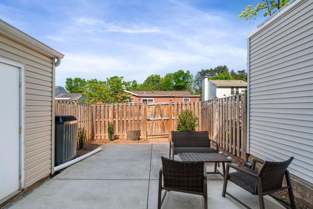 6122 ROCKY WAY, Centreville, VA 20120