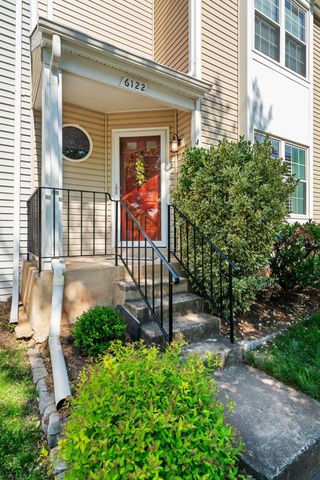 6122 ROCKY WAY, Centreville, VA 20120