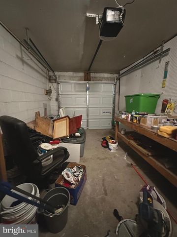 12077 ABBY RD, Philadelphia, PA 19154