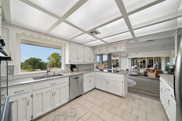 6634 E 60 Place, Tulsa, OK 74145