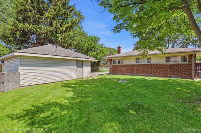 35313 Weideman Street, Clinton Charter Township, MI 48035