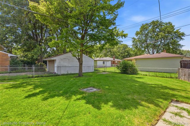 35313 Weideman Street, Clinton Charter Township, MI 48035