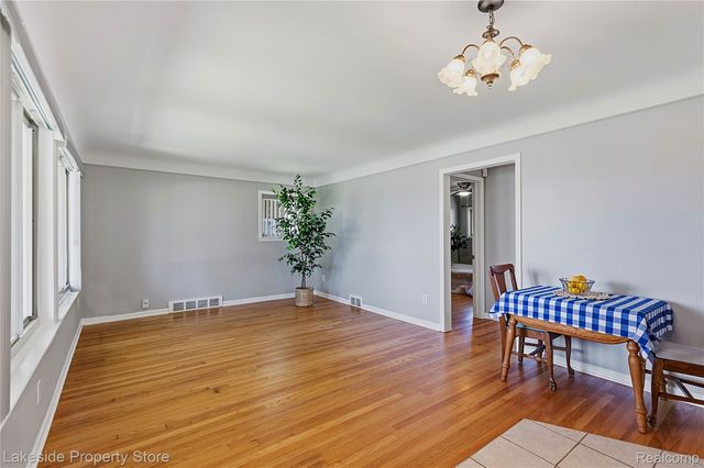 35313 Weideman Street, Clinton Charter Township, MI 48035