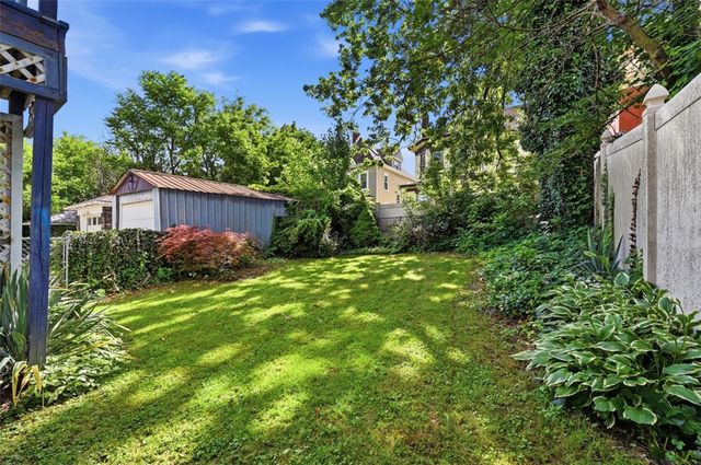 13 HAWTHORNE AVE, Crafton, PA 15205