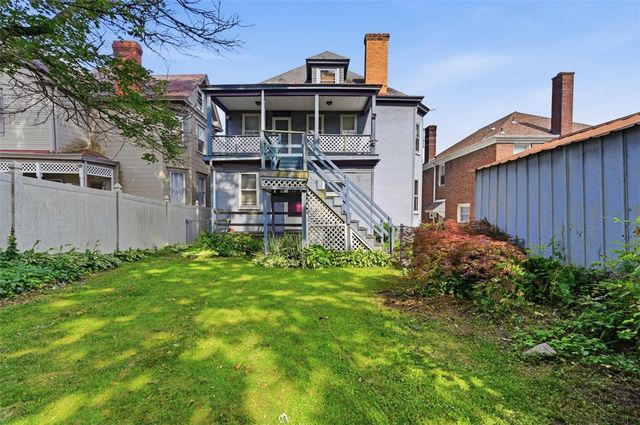 13 HAWTHORNE AVE, Crafton, PA 15205