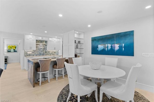 2171 Gulf Shore BLVD N 603, Naples, FL 34102