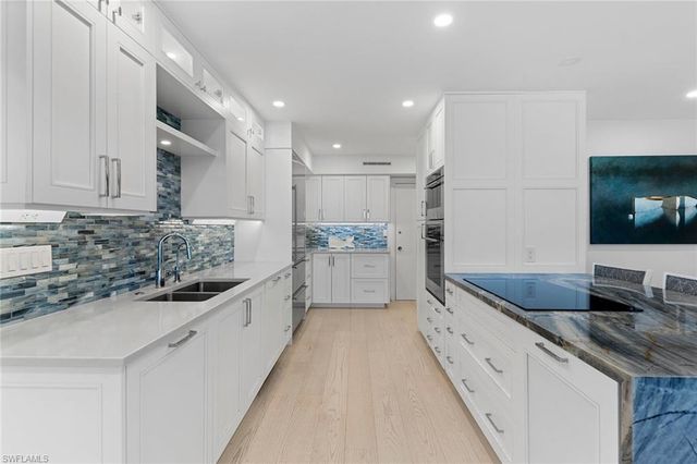 2171 Gulf Shore BLVD N 603, Naples, FL 34102