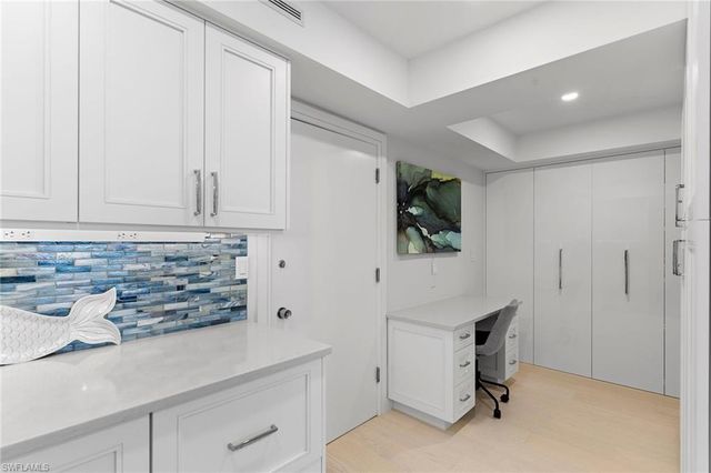 2171 Gulf Shore BLVD N 603, Naples, FL 34102