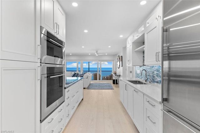 2171 Gulf Shore BLVD N 603, Naples, FL 34102