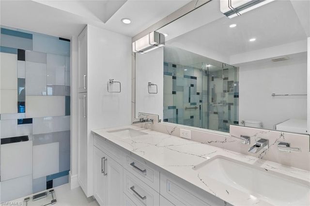 2171 Gulf Shore BLVD N 603, Naples, FL 34102