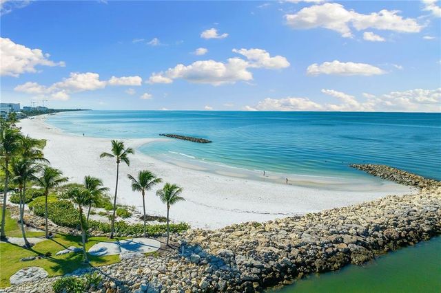 2171 Gulf Shore BLVD N 603, Naples, FL 34102