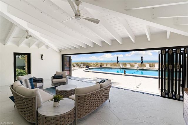 2171 Gulf Shore BLVD N 603, Naples, FL 34102