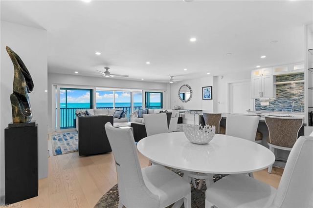 2171 Gulf Shore BLVD N 603, Naples, FL 34102