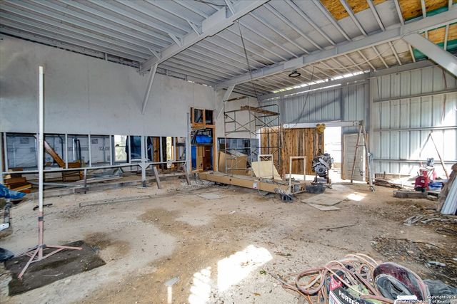 324 Doe, Canyon Lake, TX 78133