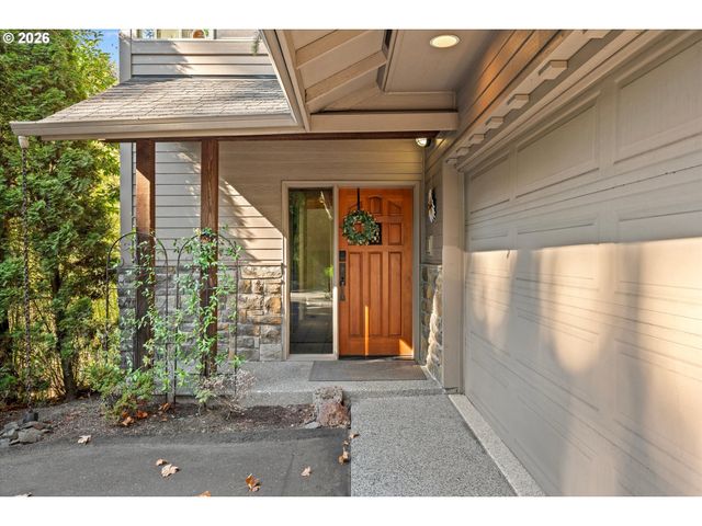 4249 Sw DOSCH Rd, Portland, OR 97239