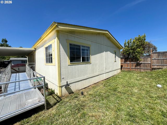 5660 DAISY St 48, Springfield, OR 97478