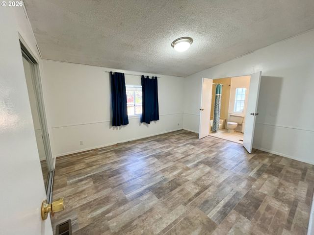 5660 DAISY St 48, Springfield, OR 97478