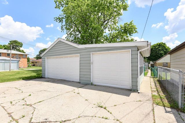 4257 N 75th STREET, Milwaukee, WI 53216