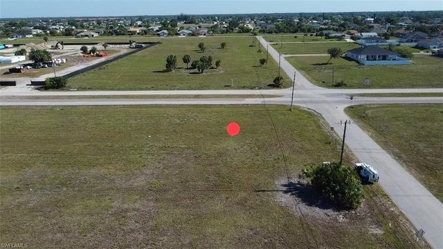 2098 Diplomat PKWY E, Cape Coral, FL 33909