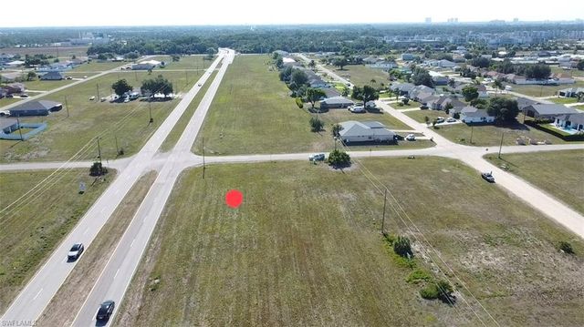 2098 Diplomat PKWY E, Cape Coral, FL 33909