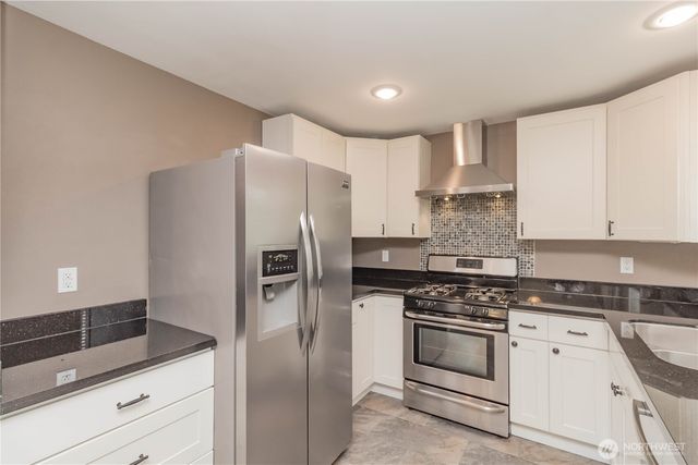 1060 Lynnwood Avenue NE, Renton, WA 98056