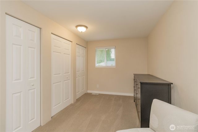 1060 Lynnwood Avenue NE, Renton, WA 98056