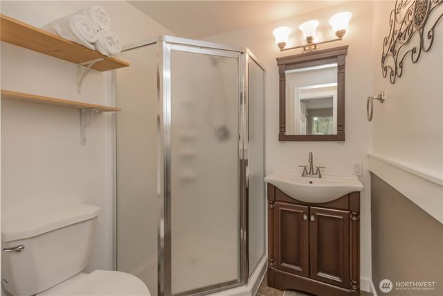 1060 Lynnwood Avenue NE, Renton, WA 98056