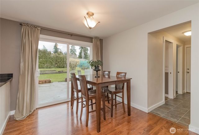 1060 Lynnwood Avenue NE, Renton, WA 98056