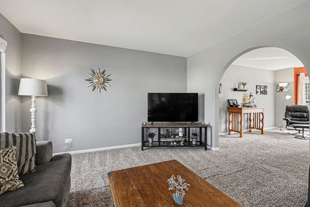 1067 Vermillion Street, Plano, IL 60545