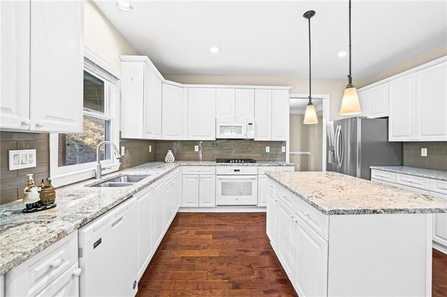 3010 Lakeside Court, Johns Creek, GA 30005