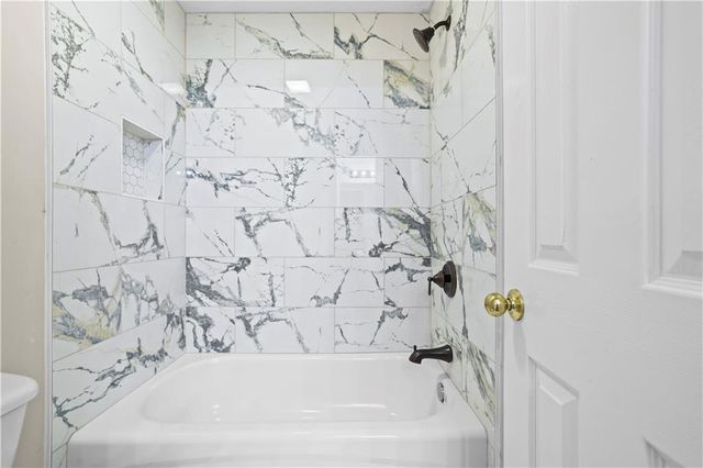 3010 Lakeside Court, Johns Creek, GA 30005