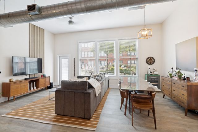 2502 Live Oak Street 104, Dallas, TX 75204