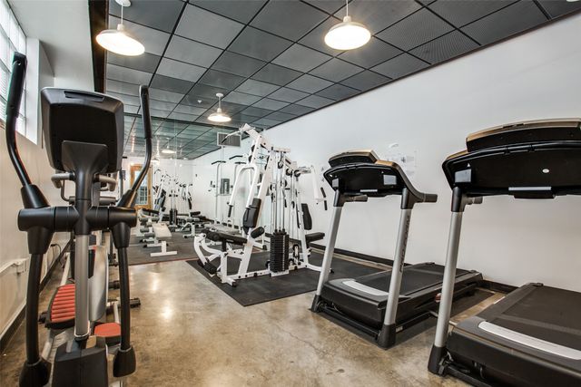 2502 Live Oak Street 104, Dallas, TX 75204