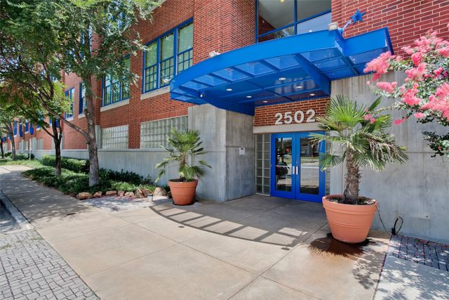 2502 Live Oak Street 104, Dallas, TX 75204