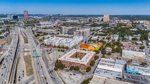 2502 Live Oak Street 104, Dallas, TX 75204