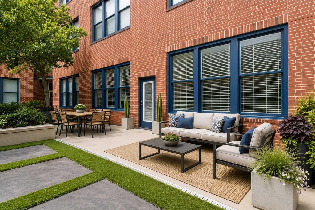2502 Live Oak Street 104, Dallas, TX 75204