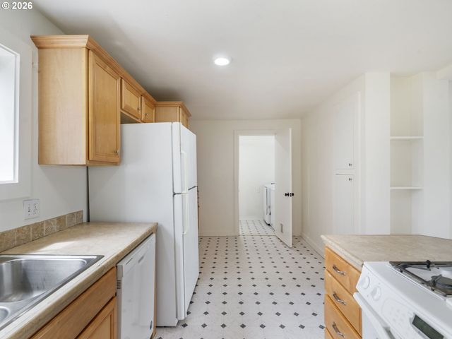 5535 Se 302ND Ave, Gresham, OR 97080